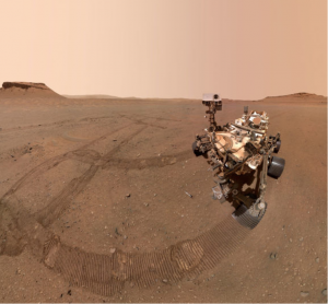 Perseverance estudiando el cruce de caminos conocido como Three forks en Marte. Creditos: NASA/JPL-Caltech/MSSS