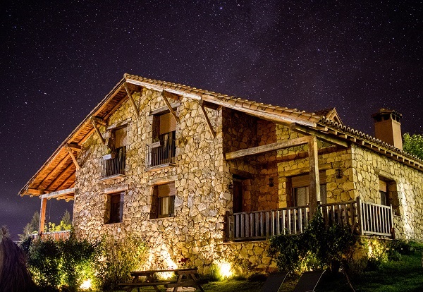 La Casa del Altozano en Gredos reconocida como lugar ideal para ver las estrellas. Foto: Fernando Apausa.