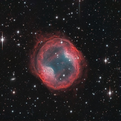 Leyenda y créditos de la imagen: Imagen de la nebulosa planetaria PK164+31.1 en Lynx, de la Galería Fotográfica Documental del Observatorio de Calar Alto ( Descubre / CAHA / OAUV / DSA ). Vicent Peris (OAUV/DSA/ PTeam ), Jack Harvey (DSA/ SSRO /PTeam). Procesada íntegramente con PixInsight 1.7.